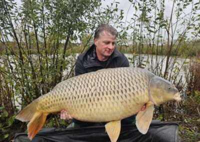 lake exclusive carp fishing holiday
